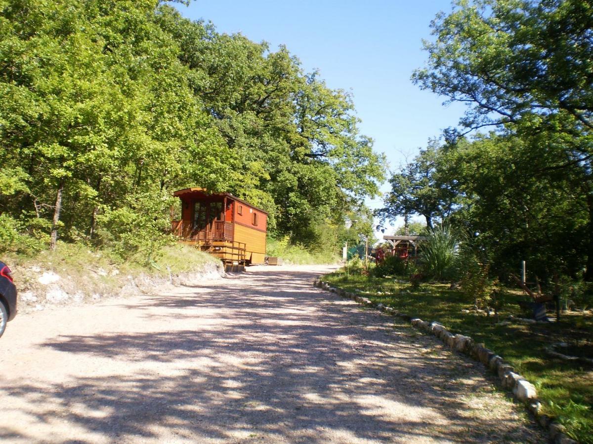 Bagnac Les Roziers - Roulotte B&B 외부 사진